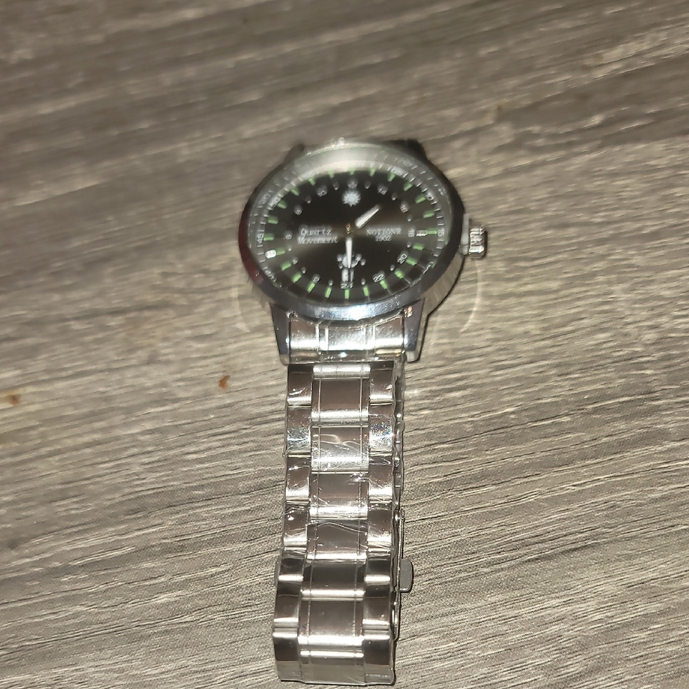 Notion R 102 Silver Watch with Black Dial
